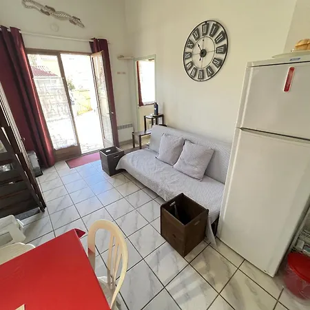 Feriehus Pavillon A Pour 5 Pers Avec Terrasse - Fr-1-781-98 Vendres